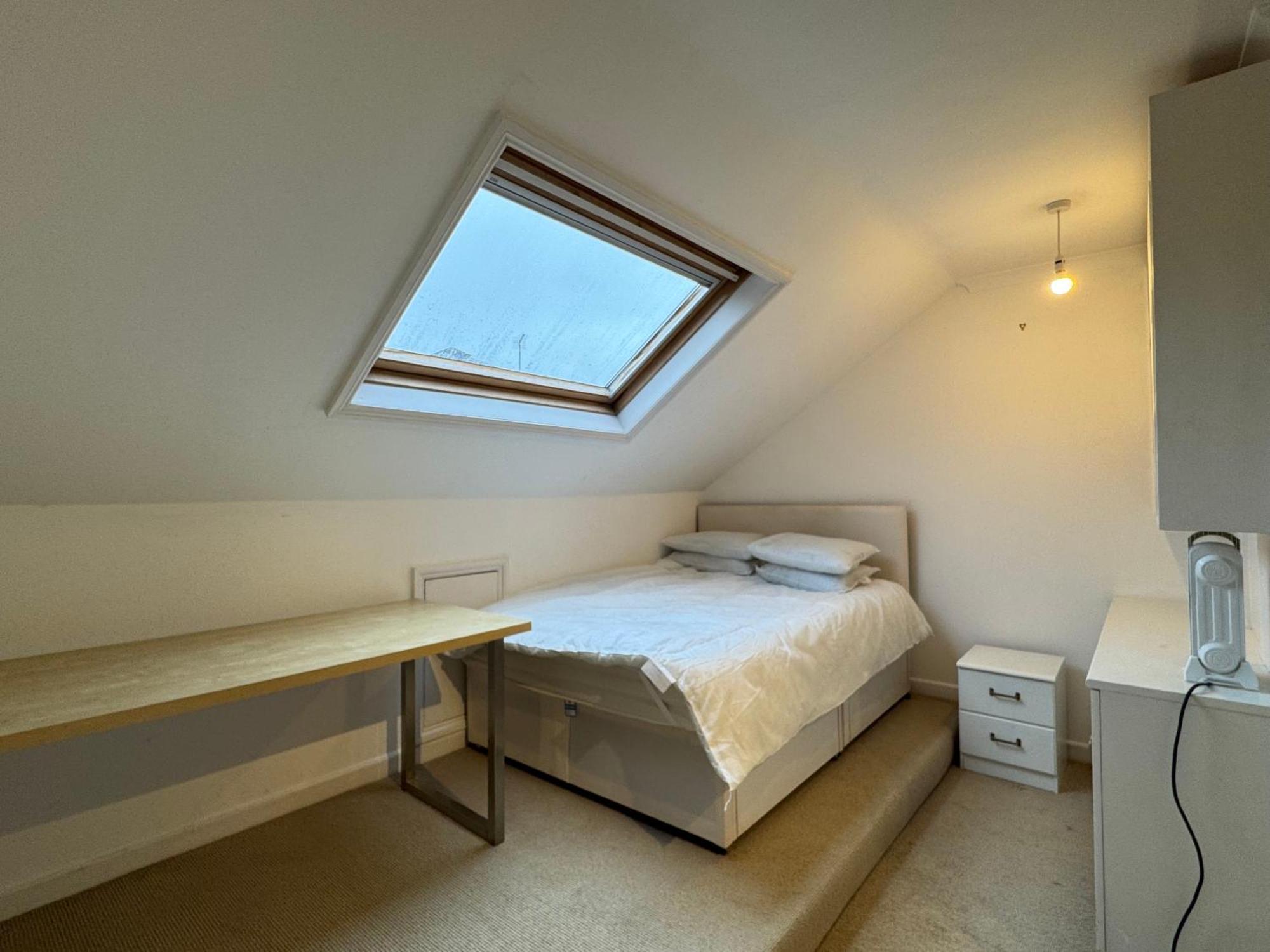 Inviting 4bd With Roof Terrace Nine Elms Appartamento Londra