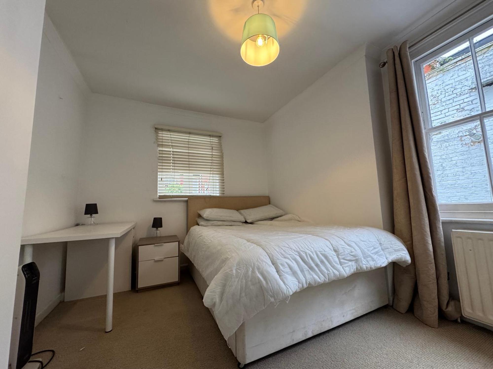 Inviting 4bd With Roof Terrace Nine Elms * Londra
