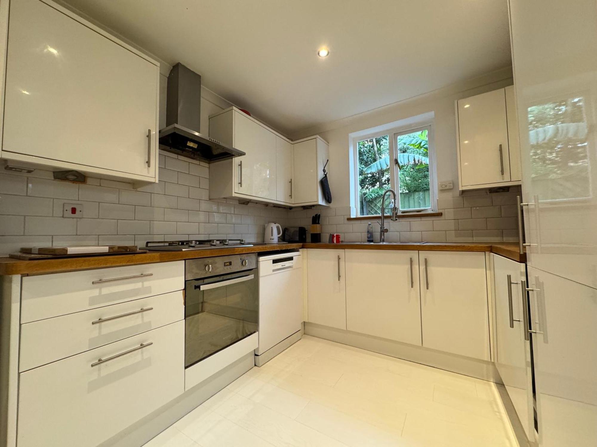 Appartamento Inviting 4bd With Roof Terrace Nine Elms *